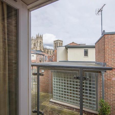 St Helen'S House With Minster Views Lägenhet York Exteriör bild