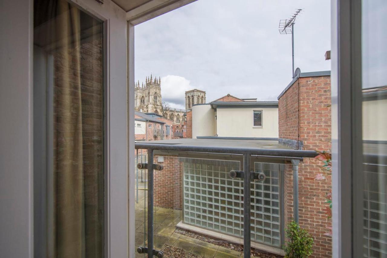 St Helen'S House With Minster Views Lägenhet York Exteriör bild