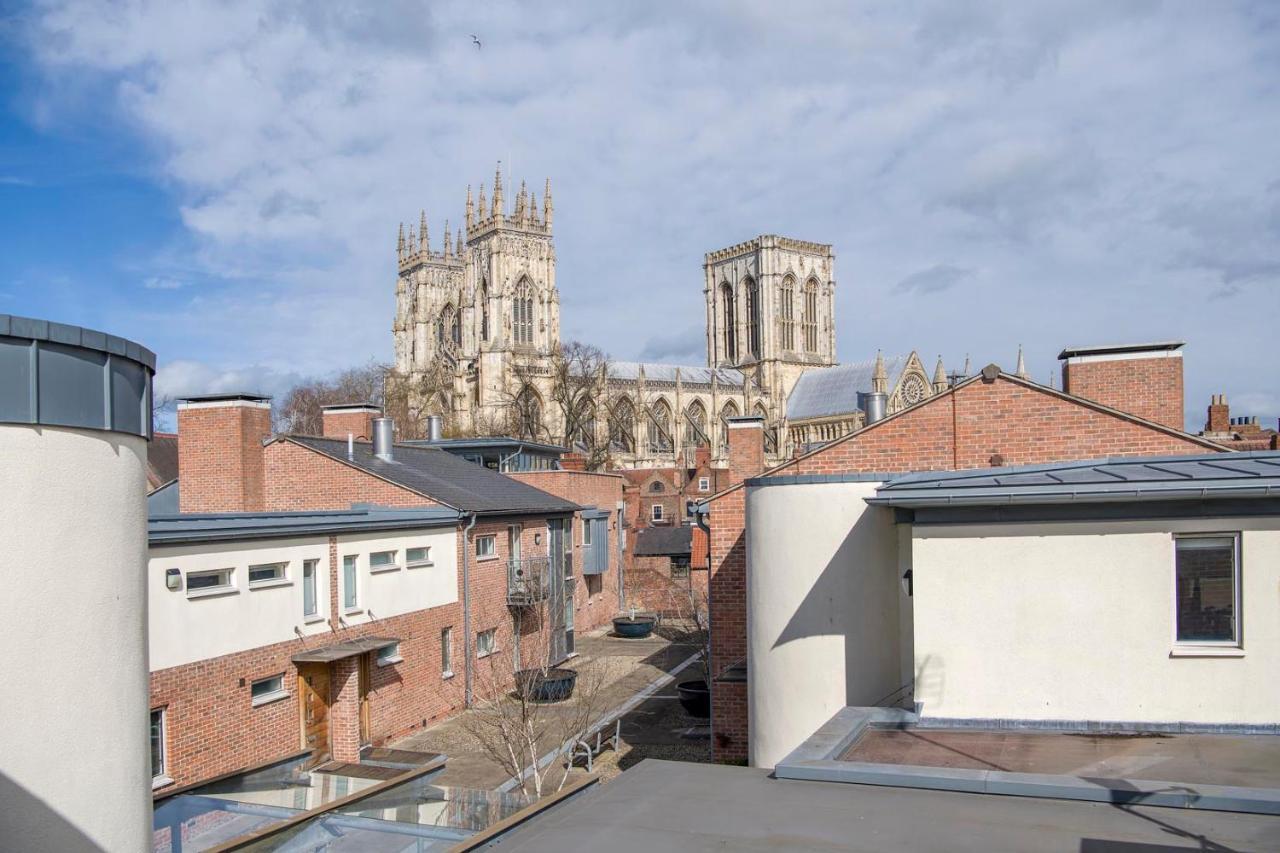 St Helen'S House With Minster Views Lägenhet York Exteriör bild