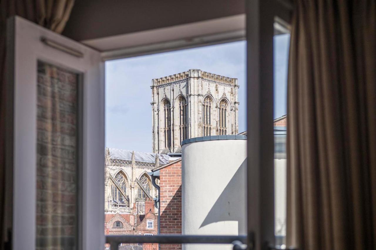 St Helen'S House With Minster Views Lägenhet York Exteriör bild